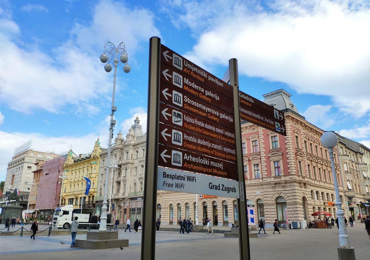 Luxurios And Historic Apartment "Shine" - Right On The Main Square Ζάγκρεμπ Εξωτερικό φωτογραφία