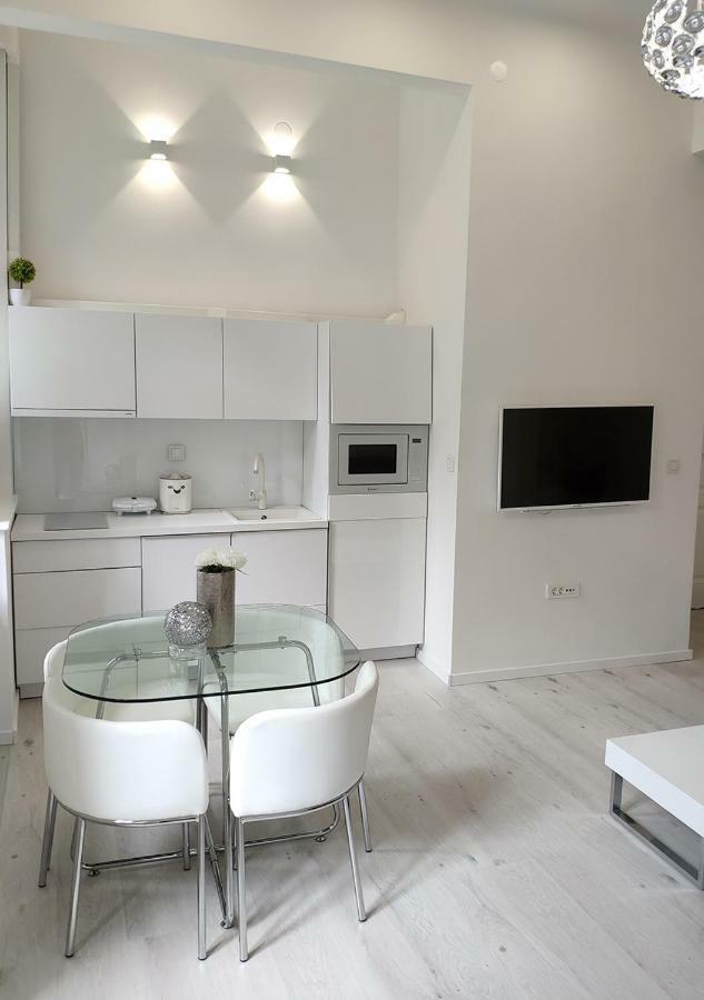 Luxurios And Historic Apartment "Shine" - Right On The Main Square Ζάγκρεμπ Εξωτερικό φωτογραφία